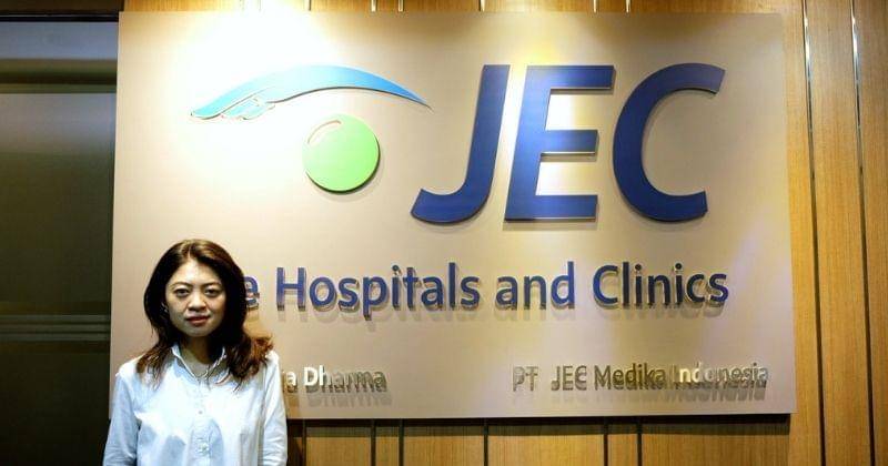 Dr. Anna Nur  Utami, SpM,  Dokter Subspesialis Infeksi Imunologi JEC  Eye Hospitals & - dok. JEC  Eye Hospitals & Clinics