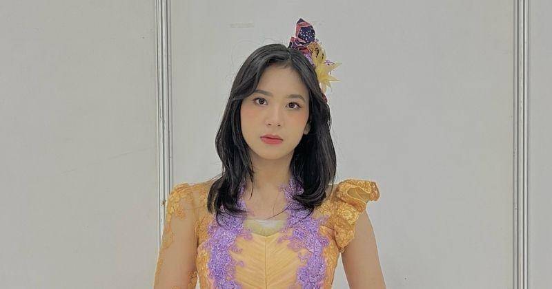 Twitter.com/A_ZeeJKT48