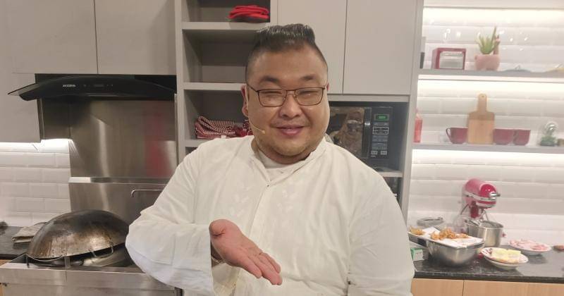 Popmama com/Onic Metheany