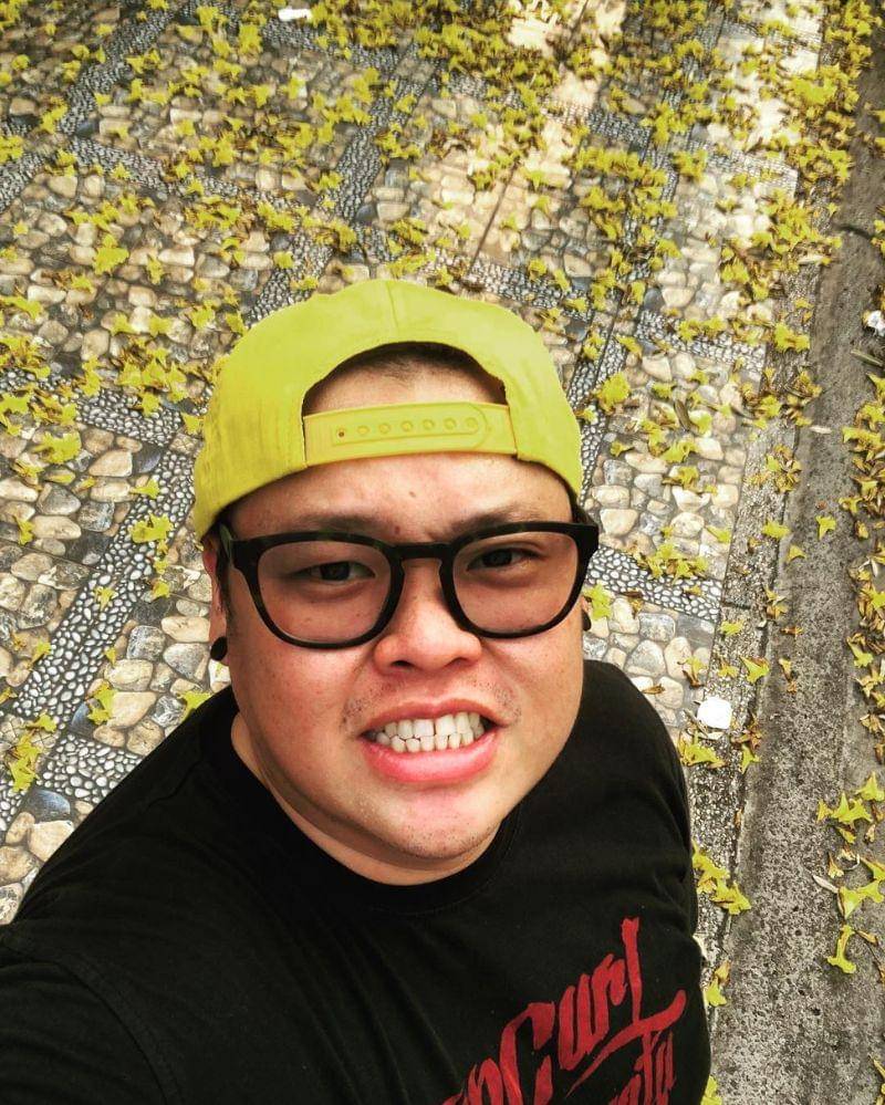 Instagram.com/rezbuk