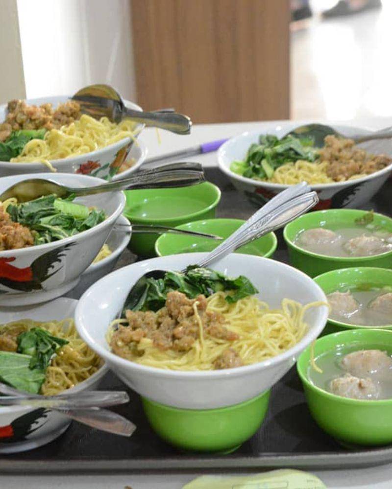 Instagram.com/bakso_sony_lampung_