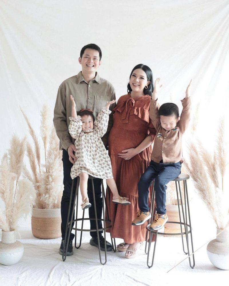 Instagram.com/devinahermawan