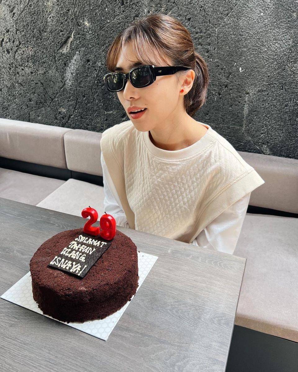 Instagram/Isyanasarasvati