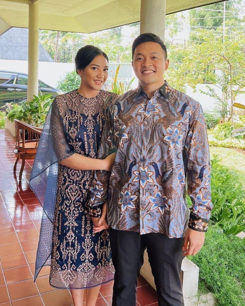 Instagram.com/putri_tanjung
