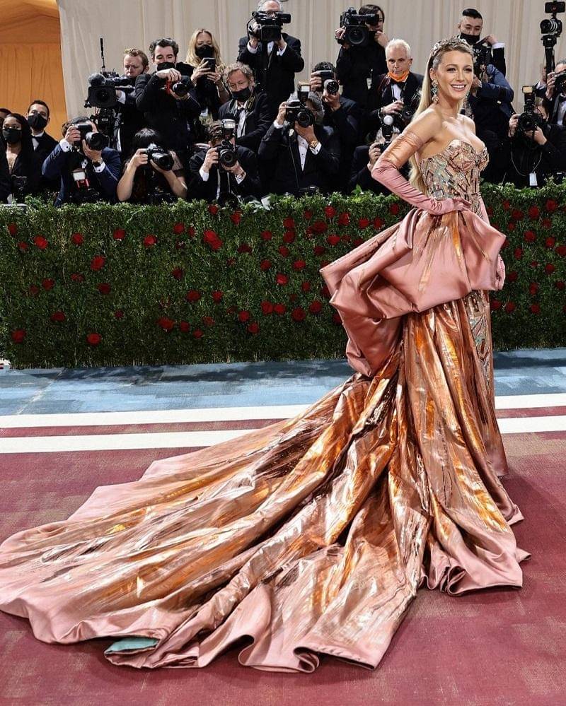 instagram.com/versace