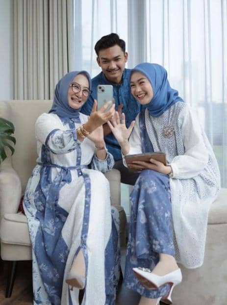 Instagram.com/indahnadapuspita