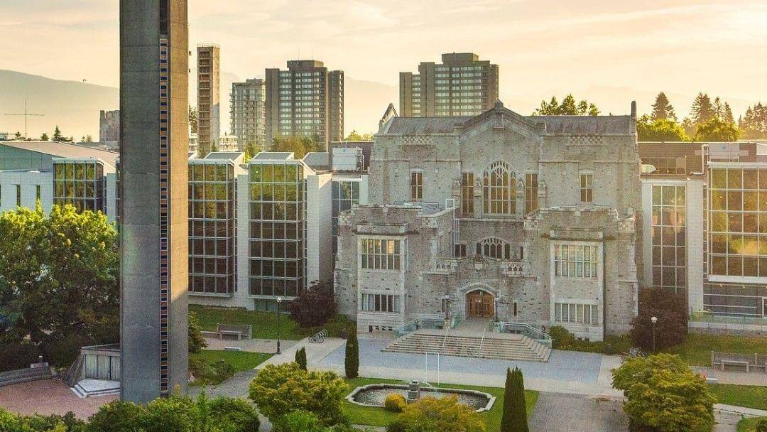 Instagram.com/universityofbc