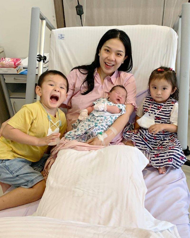 Instagram.com/devinahermawan