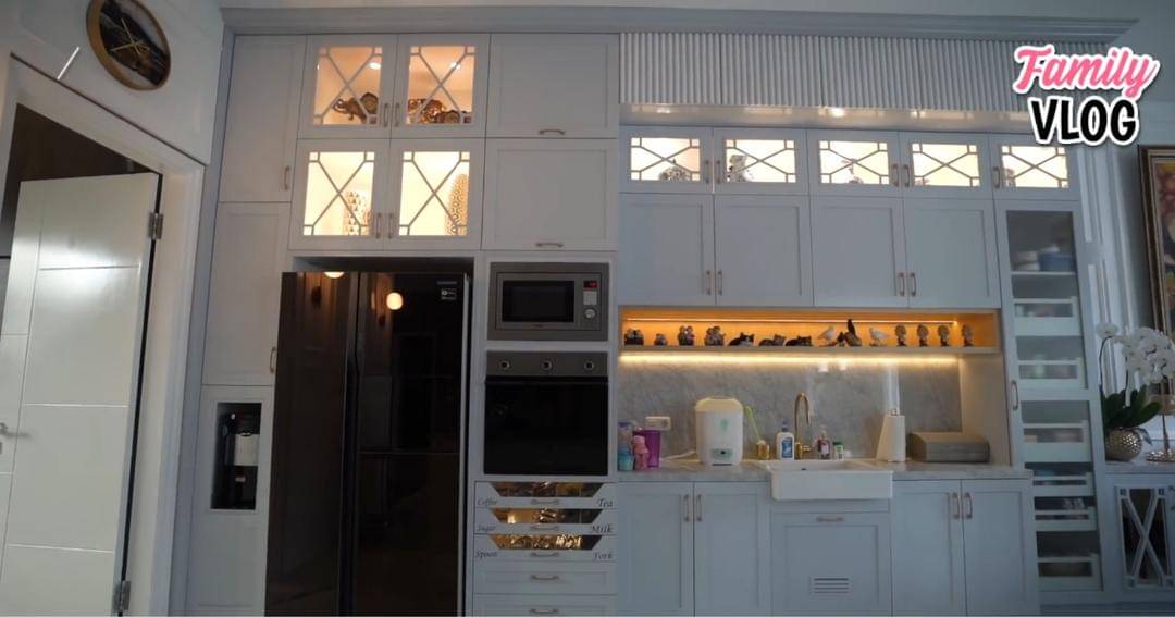 Youtube.com/Ussy Andhika Official