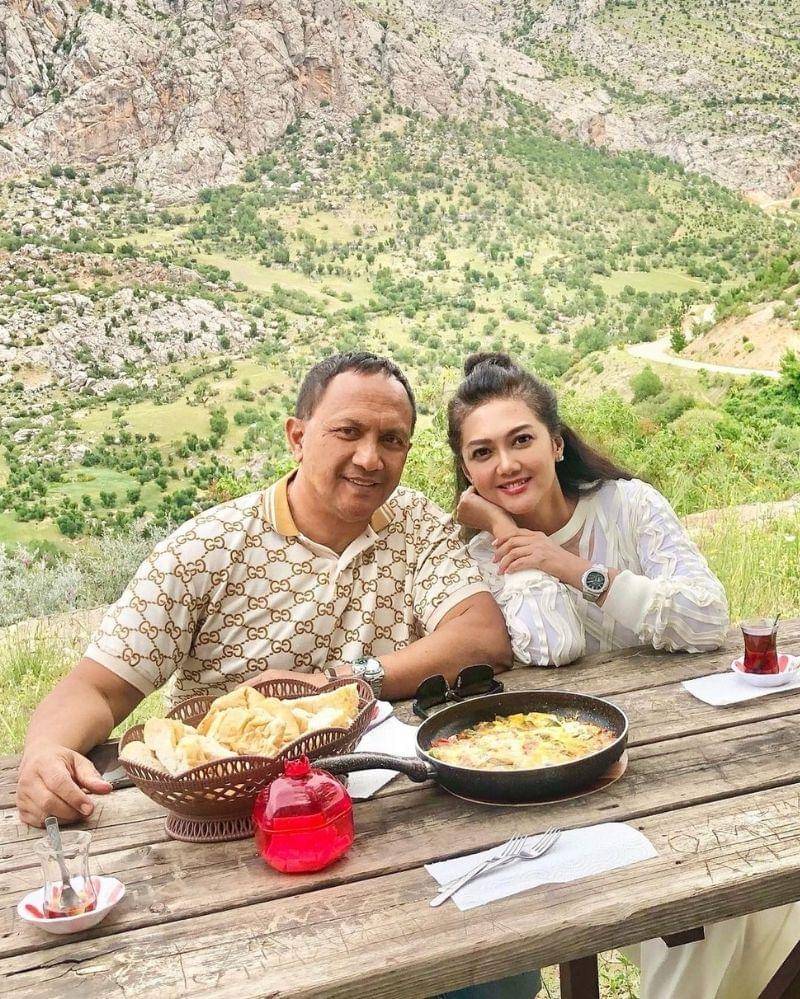 Instagram.com/bellasaphiraofficial