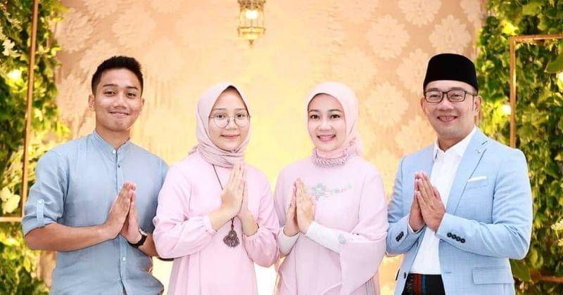 Instagram.com/emmerilkahn