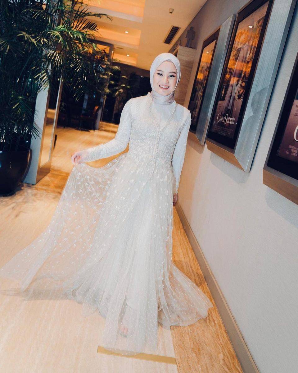 Instagram.com/dindahw