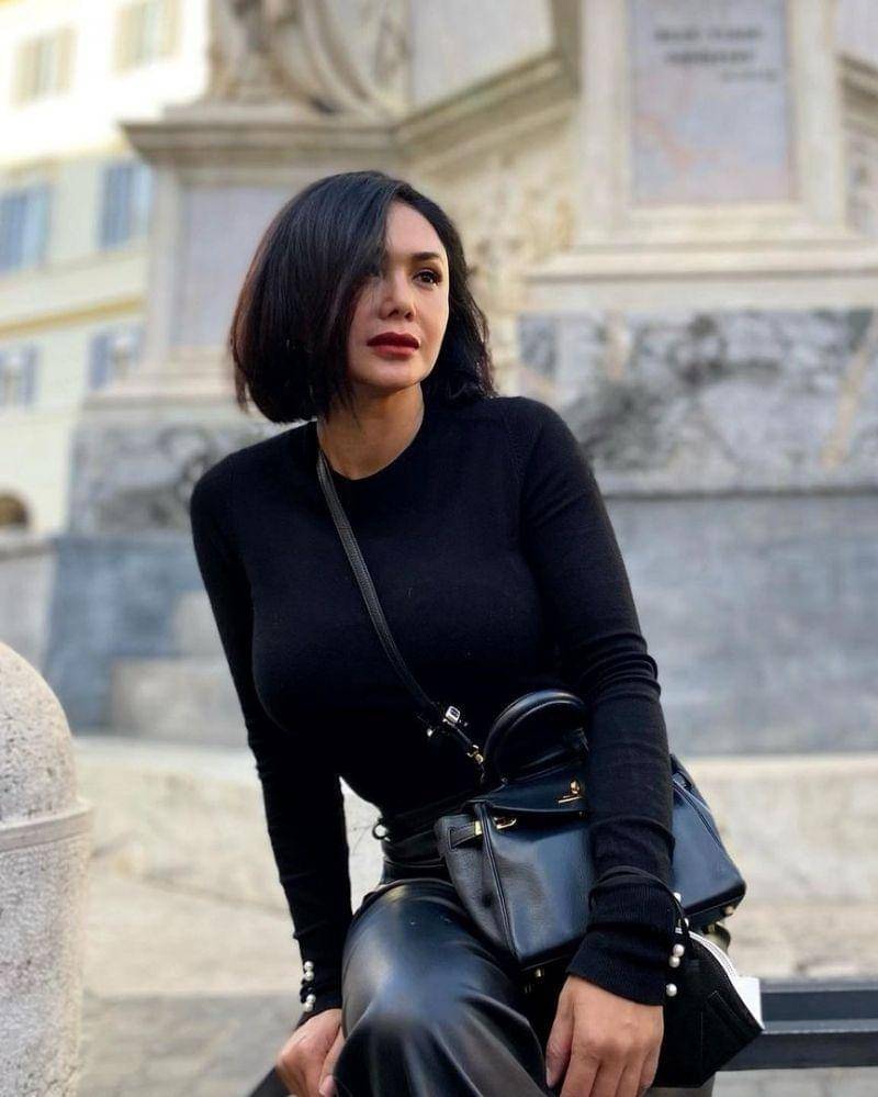 Instagram.com/yunishara36