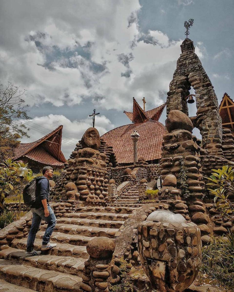 15 Wisata Alam di Kediri