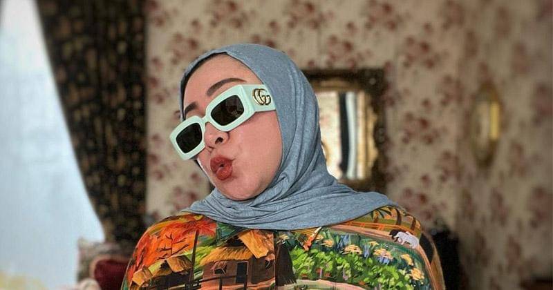 Instagram.com/melly_goeslaw