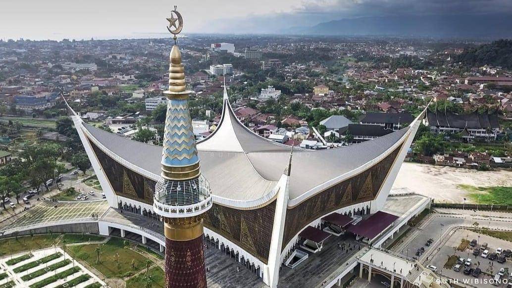 Instagram.com/visit.sumatera