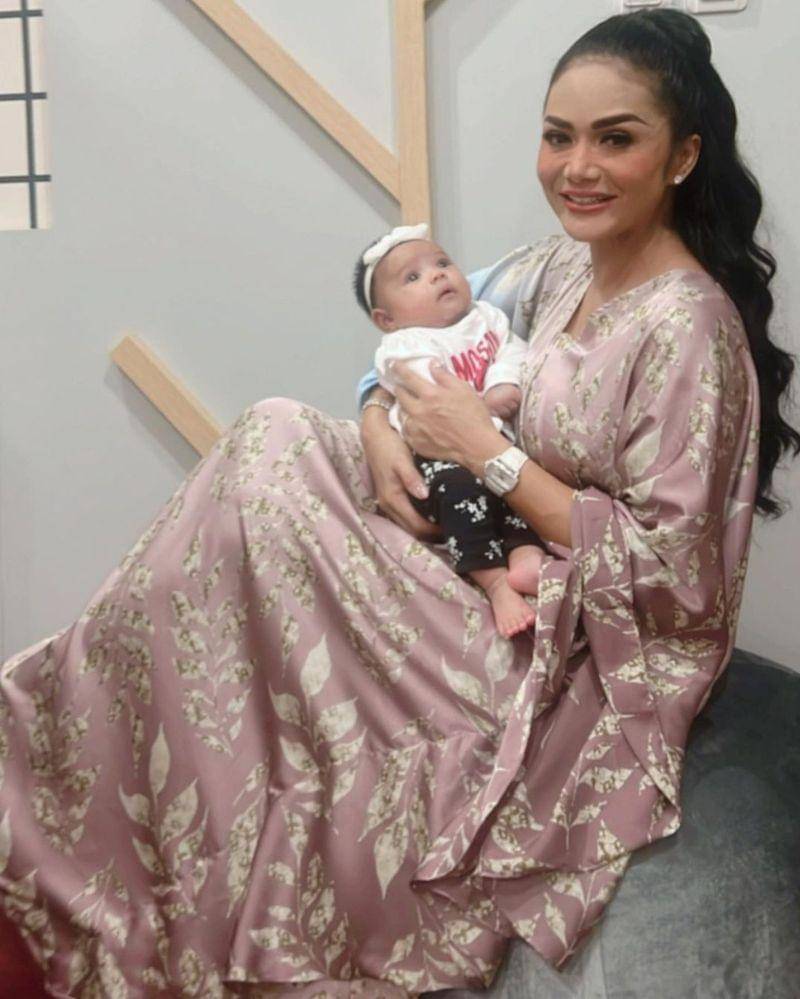 Instagram.com/krisdayantilemos