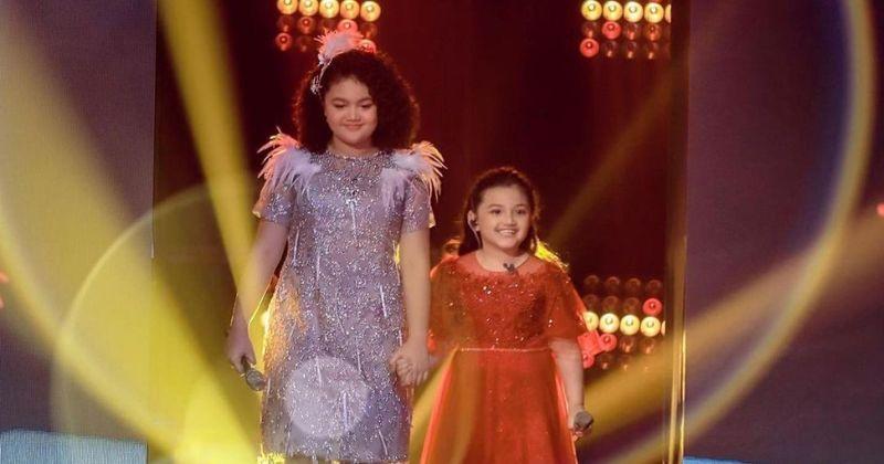 Foto Kompak Amora dan Arsy saat Nyanyi di Atas Panggung