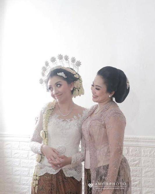 Instagram.com/fenirose