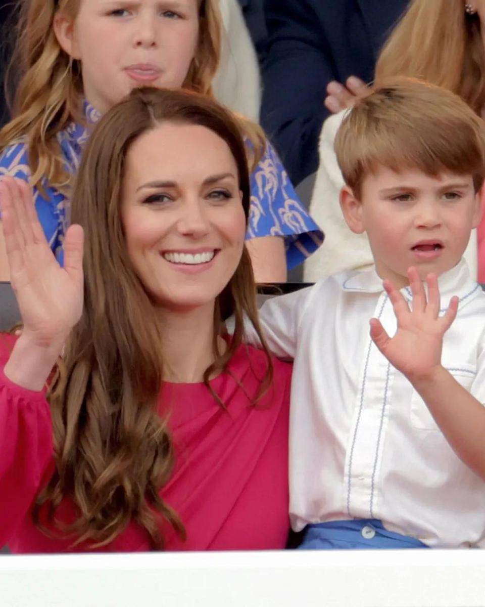 Instagram.com/thecambridges_family