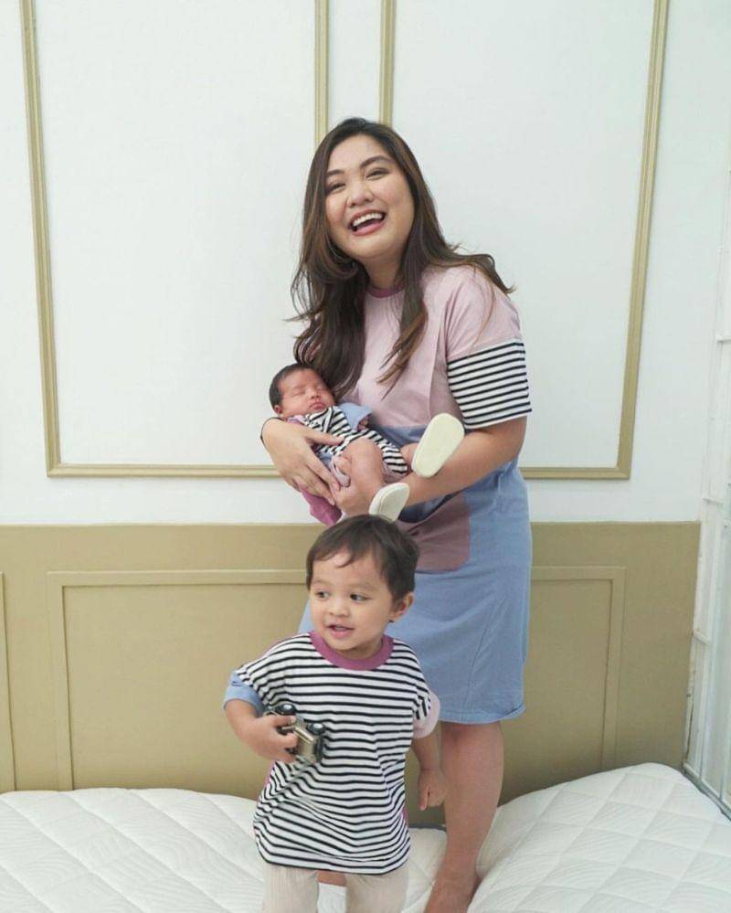 Instagram.com/tiarapangestika