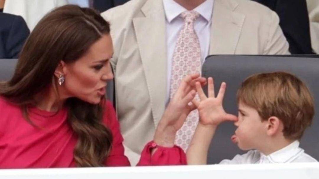 Instagram.com/royal_philibeth