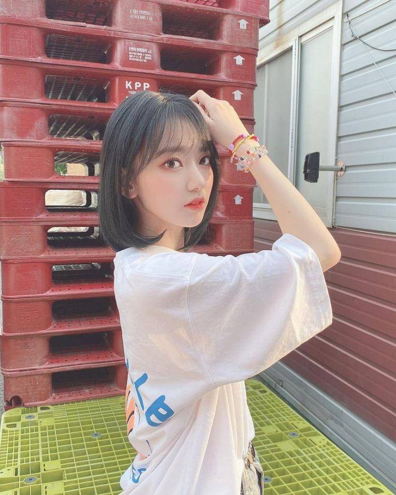 Instagram.com/official_izone