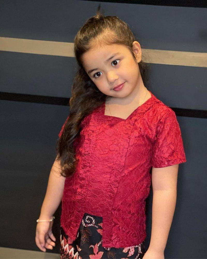 Instagram.com/vickyalaydrus