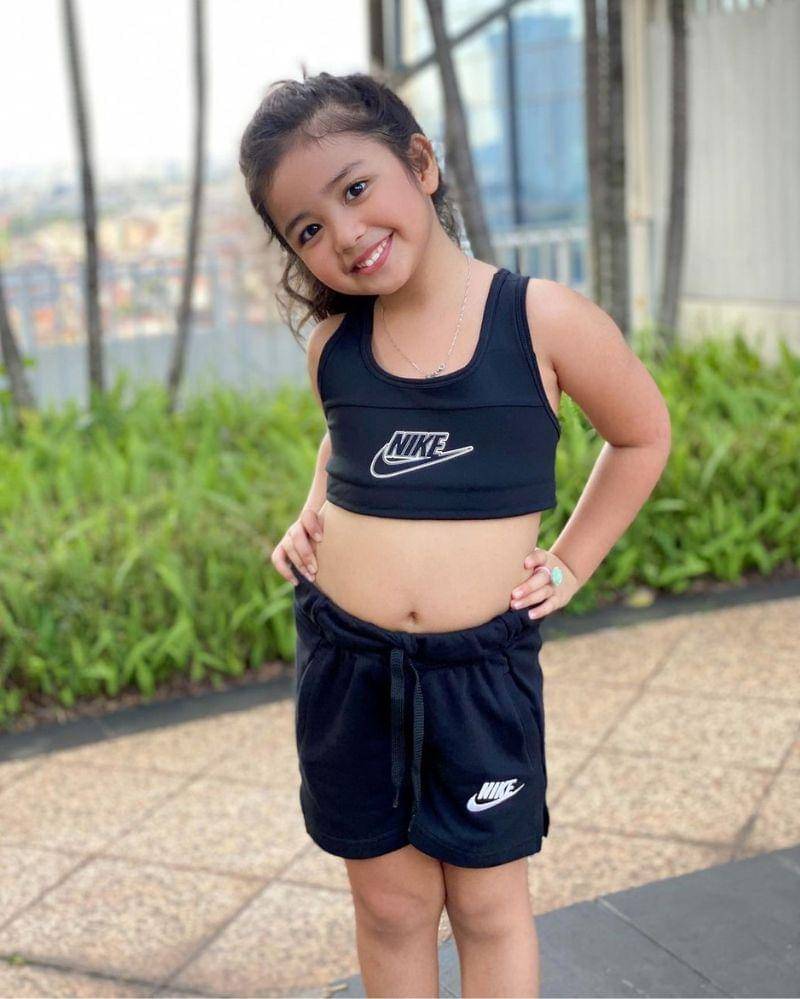 Instagram.com/vickyalaydrus