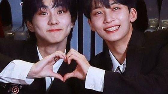 Kanan: Jungwon, Kiri: Jeonghan - Twitter.com/jeonmanwon