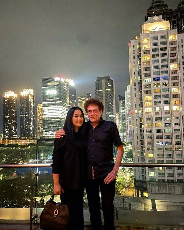 Pasangan Artis yang Menikah Lebih dari 15 tahun