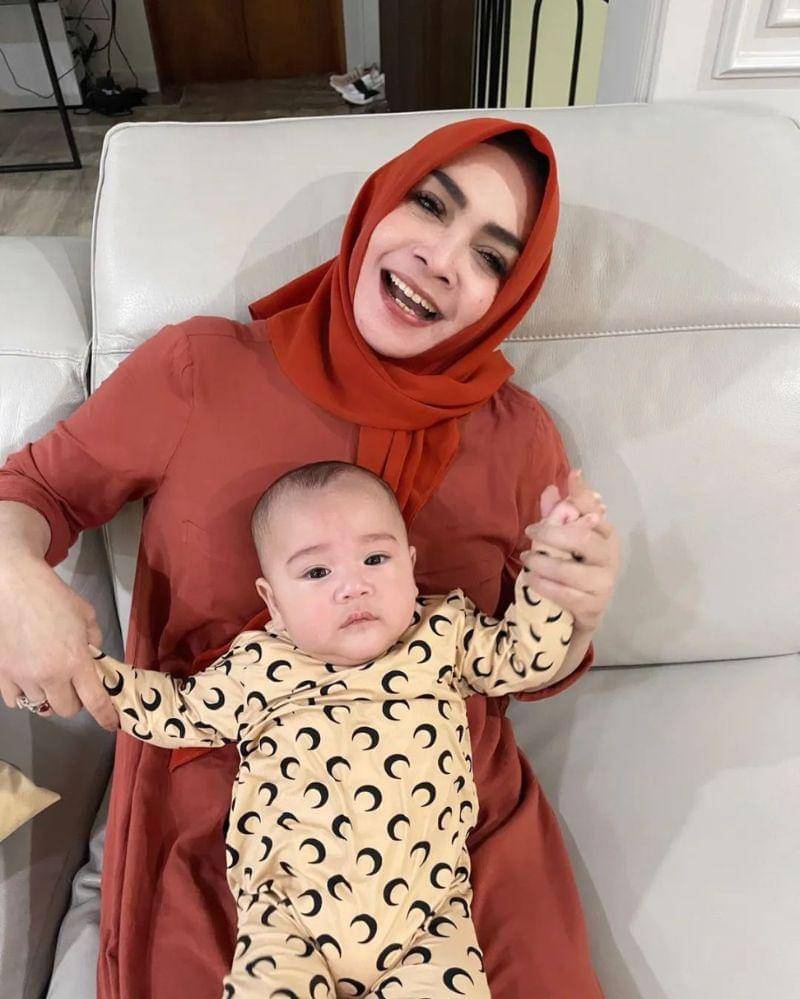 Instagram.com/rieta_amilia