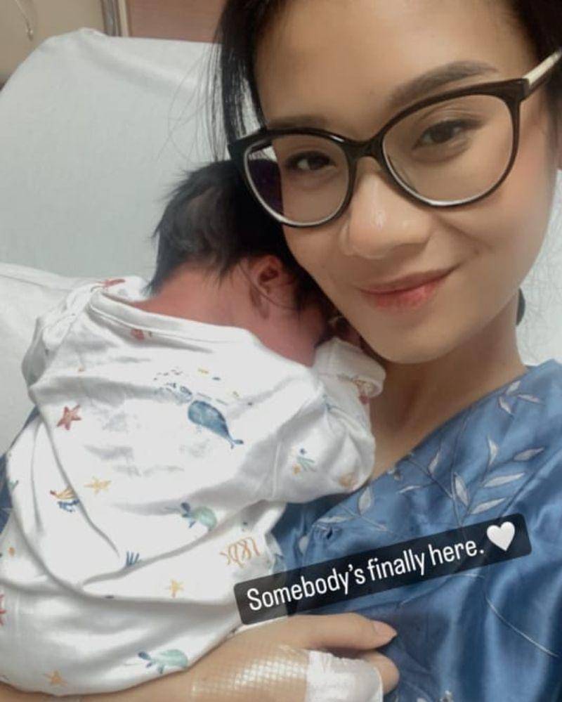 Instagram.com/@amandazevannya