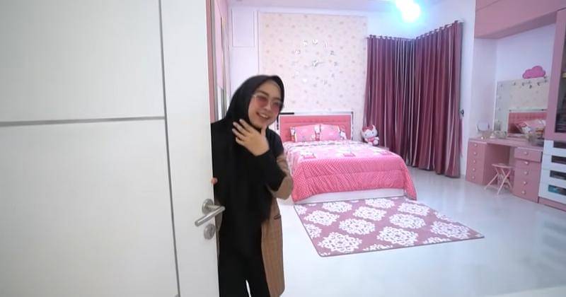 Youtube.com/Ricis Official