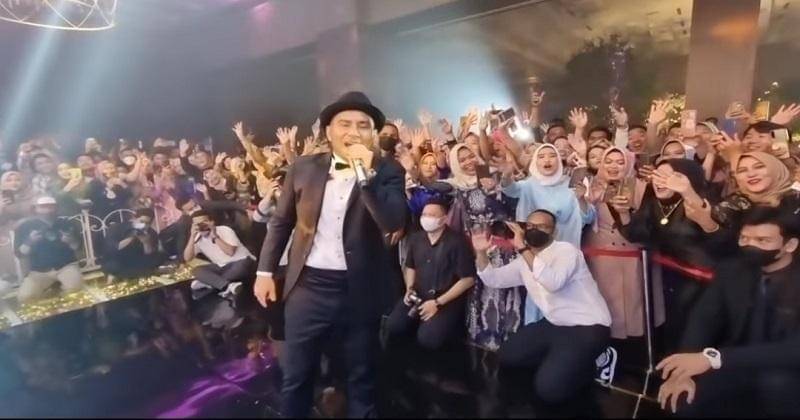 instagram.com/jud1ka