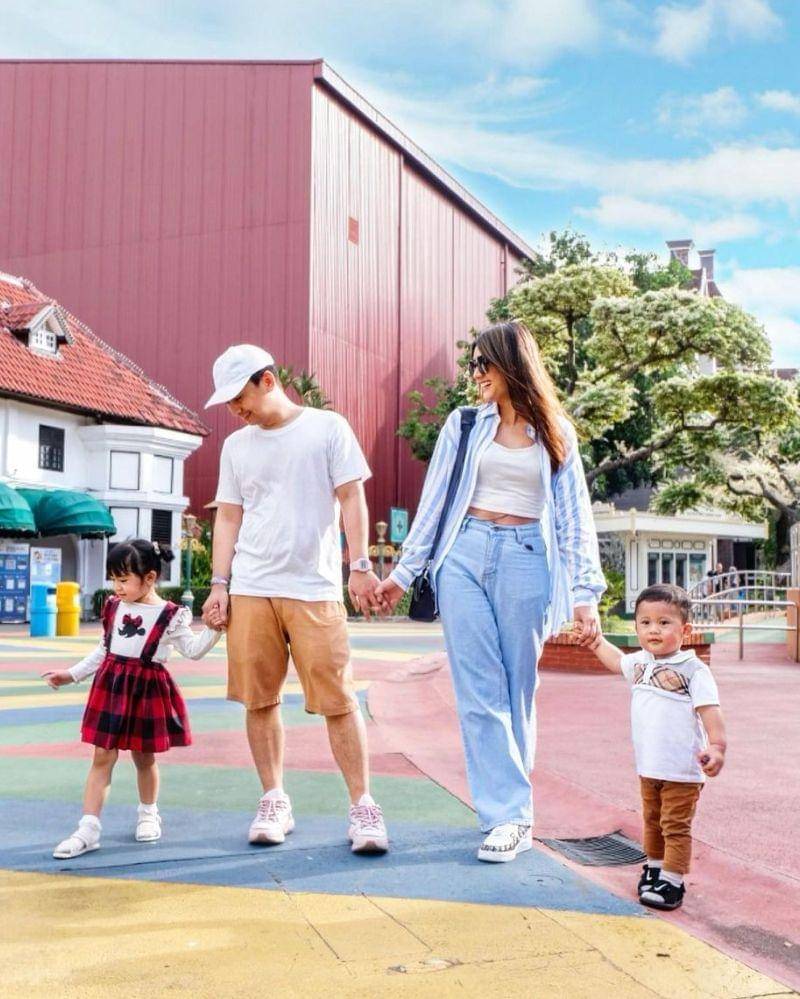 Instagram.com/anissaaziza