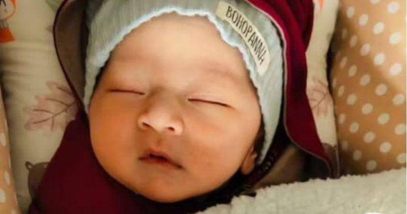 Tiktok.com/@_fitrianidianaa