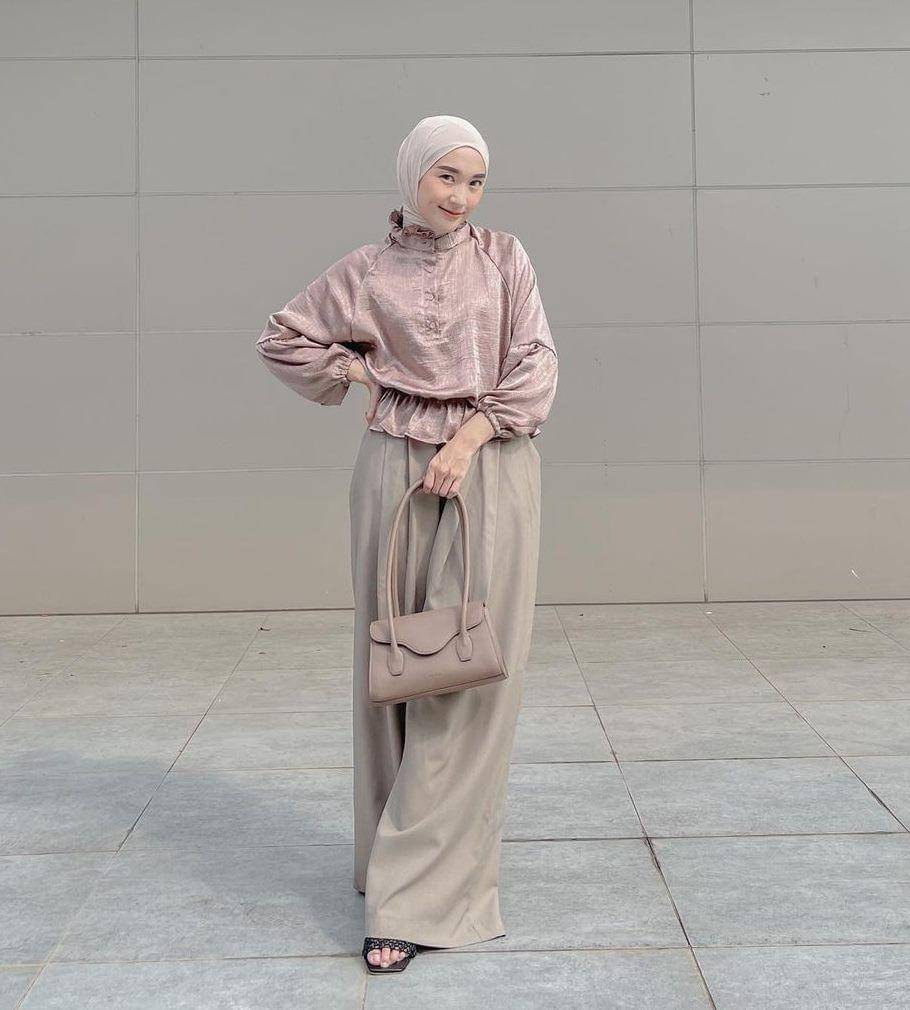 ootd baju silk ala Denisa Rani