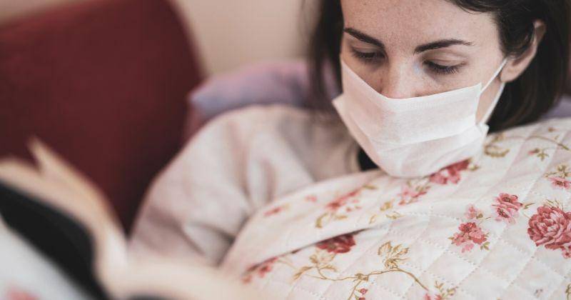 8 Cara Mengatasi Batuk yang Disertai Pilek agar Cepat Sembuh