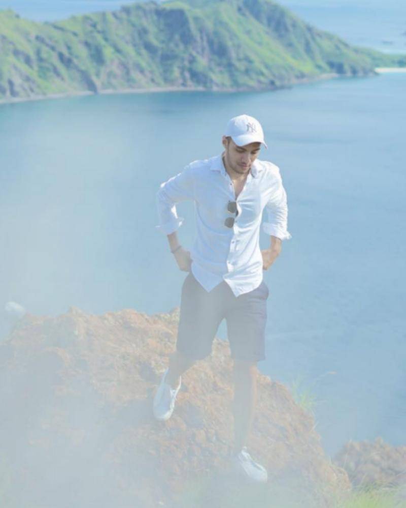 Instagram.com/refalhady