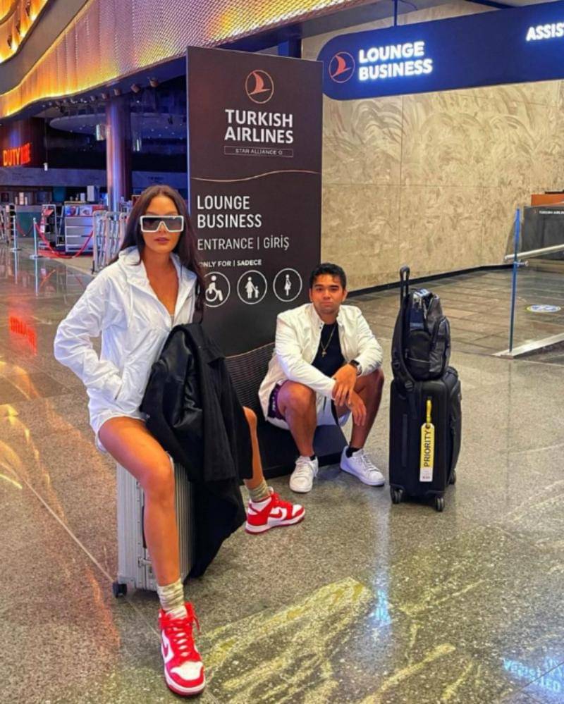 Instagram.com/eri.carl