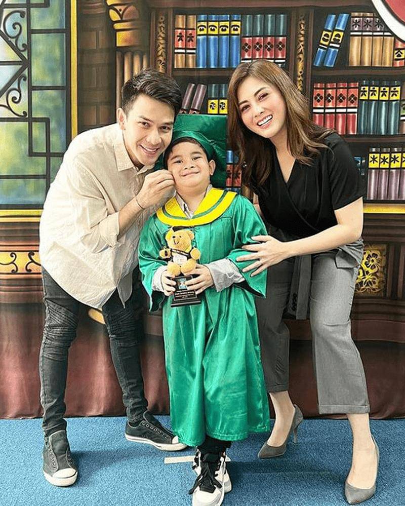 Instagram.com/dhenafrizzy