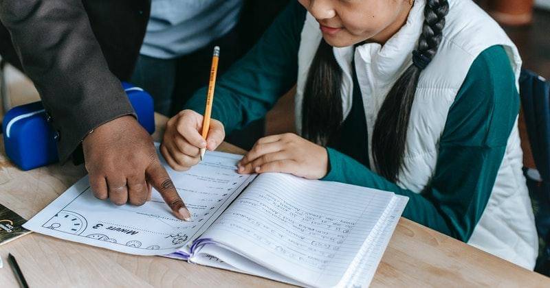 Pexels/katerinaholmes