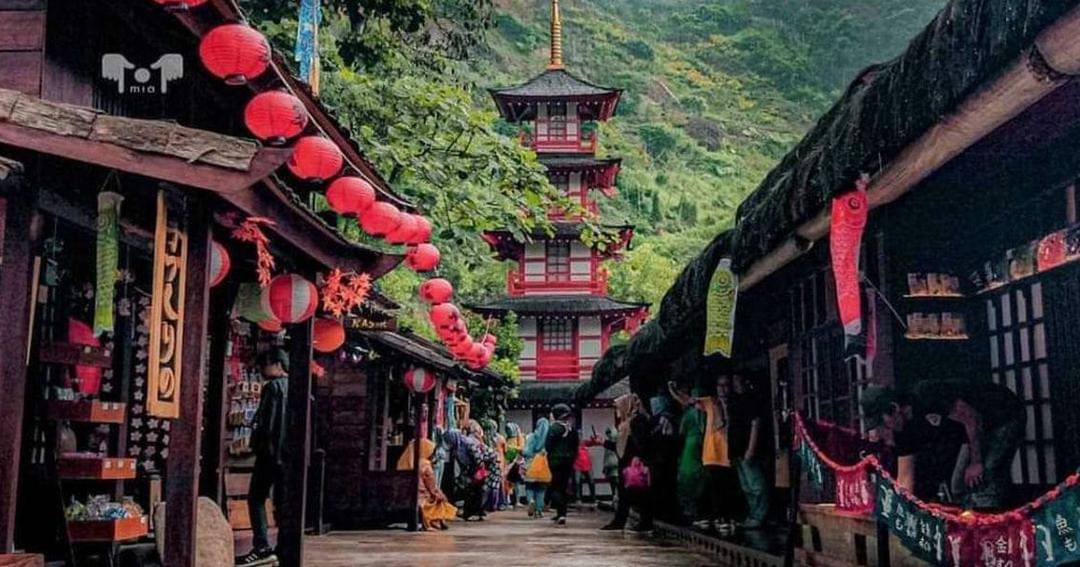 anekatempatwisata.com