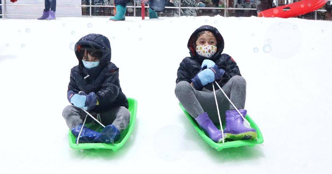 Instagram.com/transsnowworld.bekasi