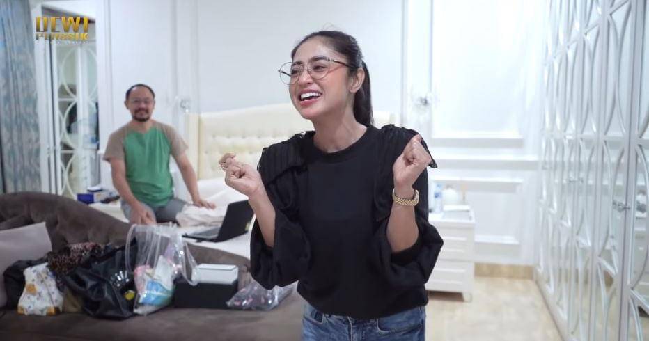 YouTube.com/DEWI PERSSIK