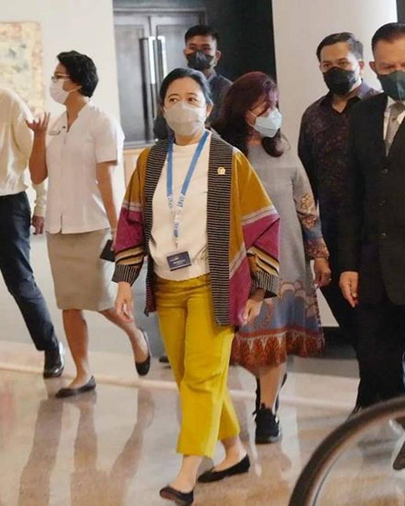 Instagram.com/puanmaharaniri