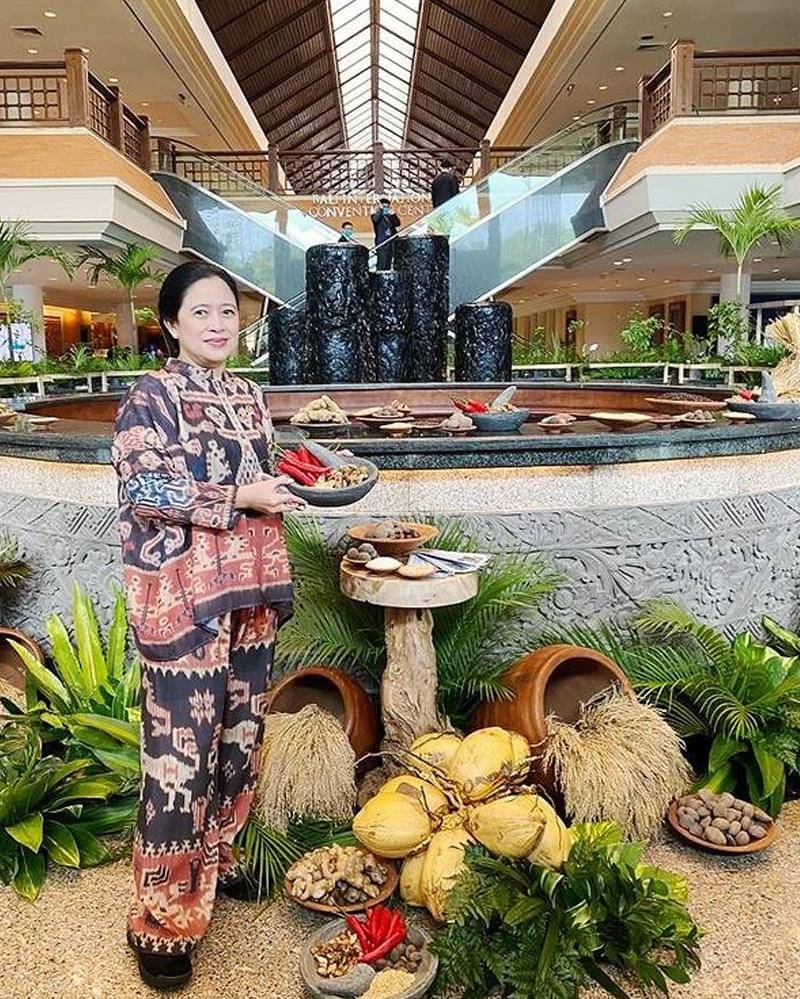 Instagram.com/puanmaharaniri