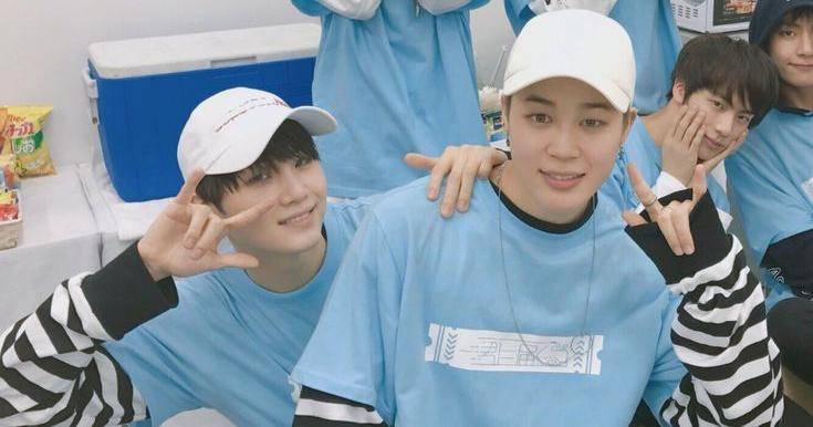Twitter.com/BTS_twt