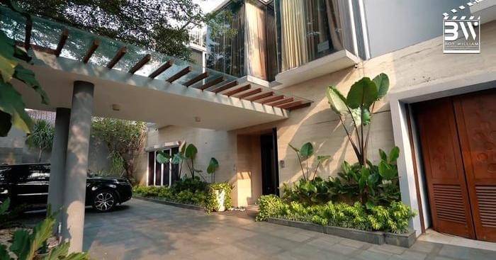 YouTube.com/Boy William